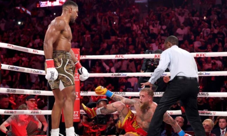 Anthony Joshua noquea a Jake Paul y le provoca una doble fractura en la mandíbula
