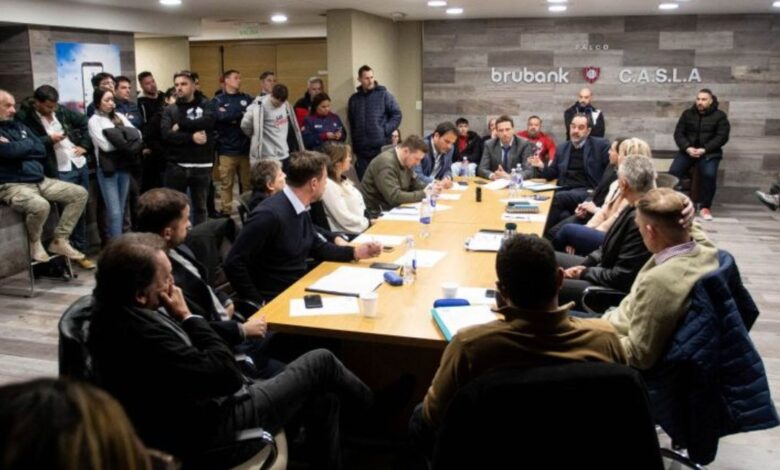 San Lorenzo retoma su Comisión Directiva en medio de tensiones y acusaciones